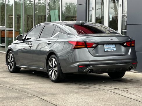 Used 2019 Nissan Altima 2.5 SV image 5