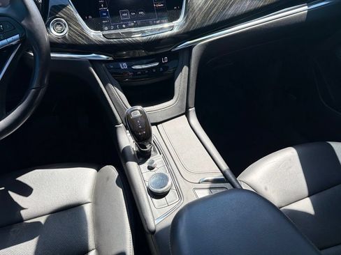 Used 2020 Cadillac XT6 Premium Luxury w/ LPO, Floor Liner Package FWD image 16