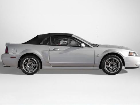 Used 2003 Ford Mustang Cobra image 5