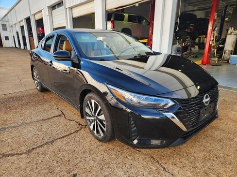 Used 2024 Nissan Sentra SV w/ SV Premium Package FWD image 1