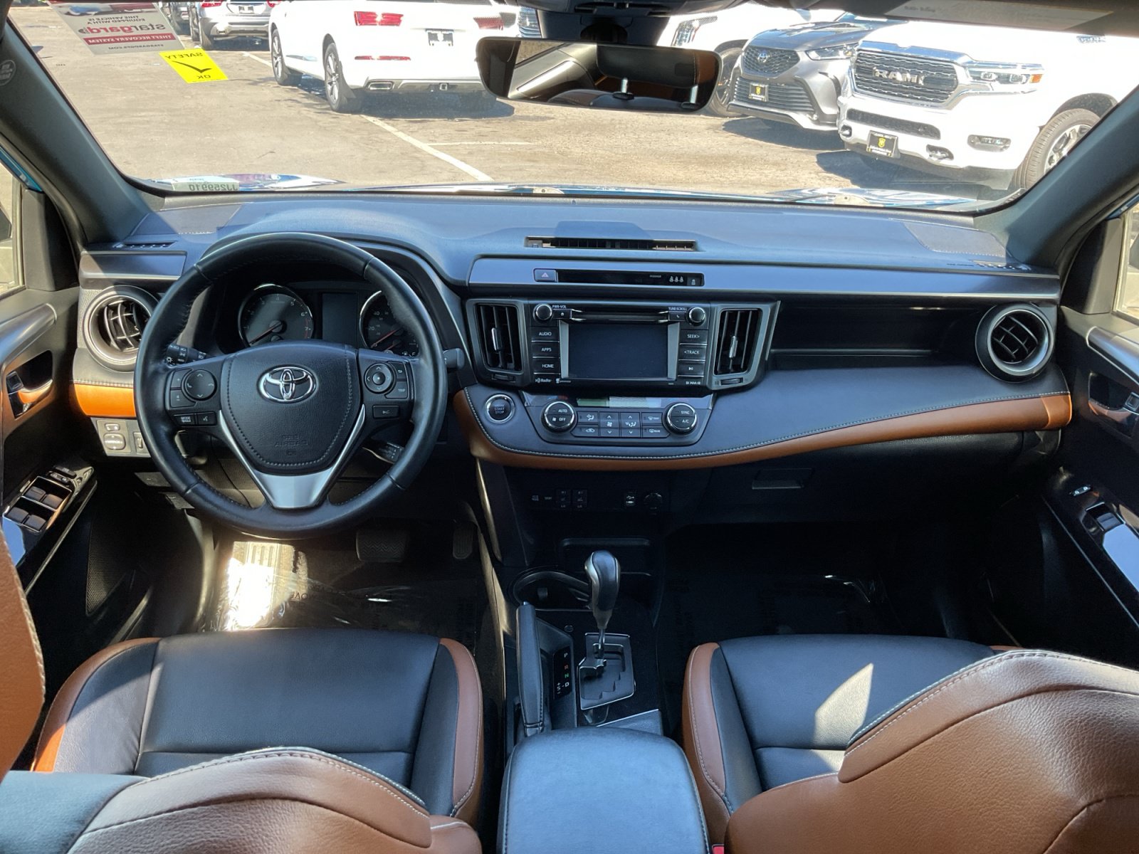 Used 2018 Toyota RAV4 SE w/ Power Extra Value Package AWD/4WD image 17