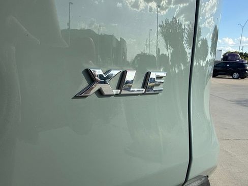 Used 2021 Toyota RAV4 XLE Premium FWD image 13