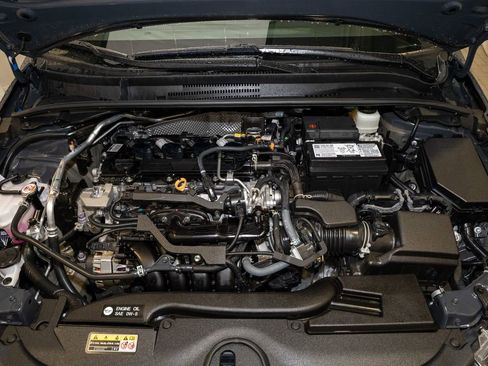 Used 2025 Toyota Corolla LE image 18