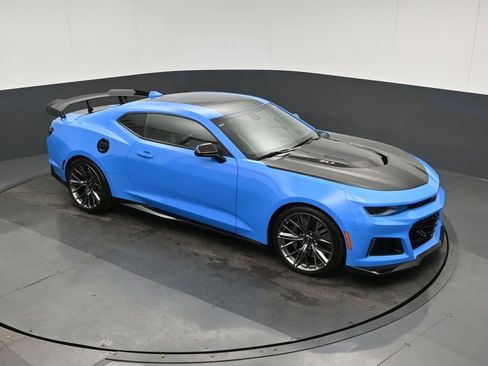 Used 2022 Chevrolet Camaro ZL1 image 55