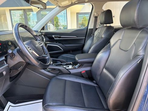 Certified 2023 Kia Telluride S w/ S Sunroof Package AWD/4WD image 28