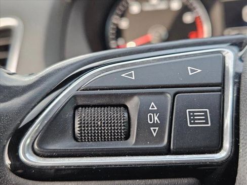 Used 2018 Audi Q3 2.0T Premium image 13