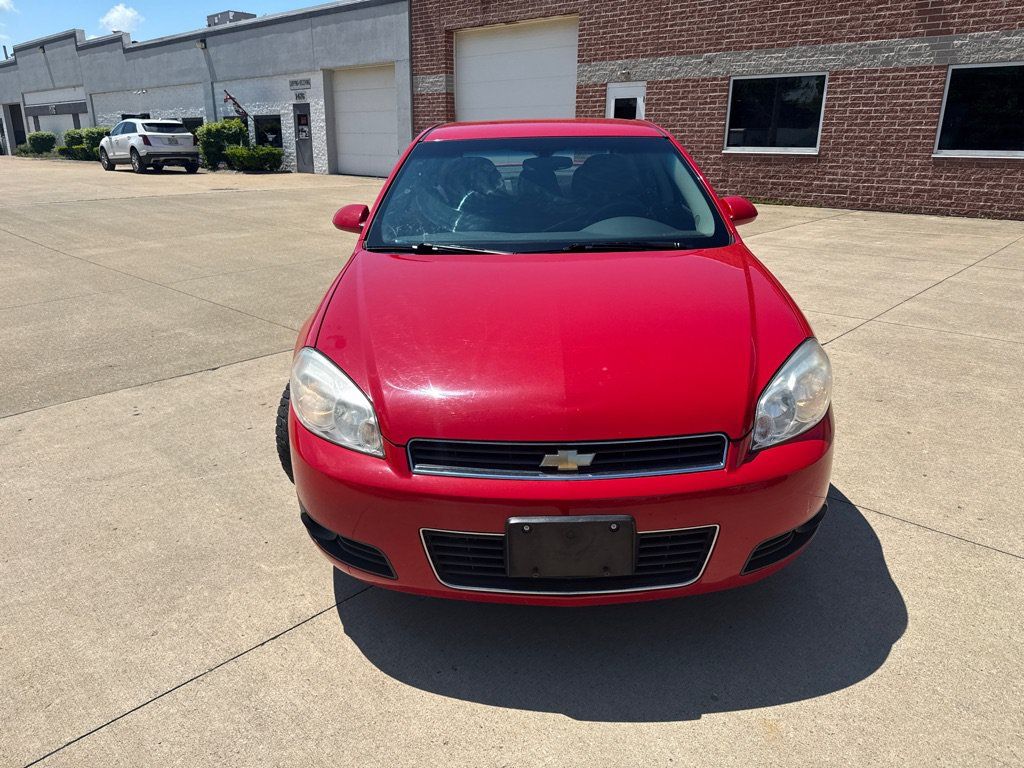 Used 2010 Chevrolet Impala LT FWD image 2