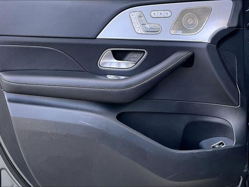 Used 2024 Mercedes-Benz GLS 450 4MATIC image 19