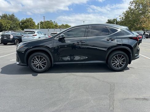 Used 2024 Lexus NX 250 FWD image 2
