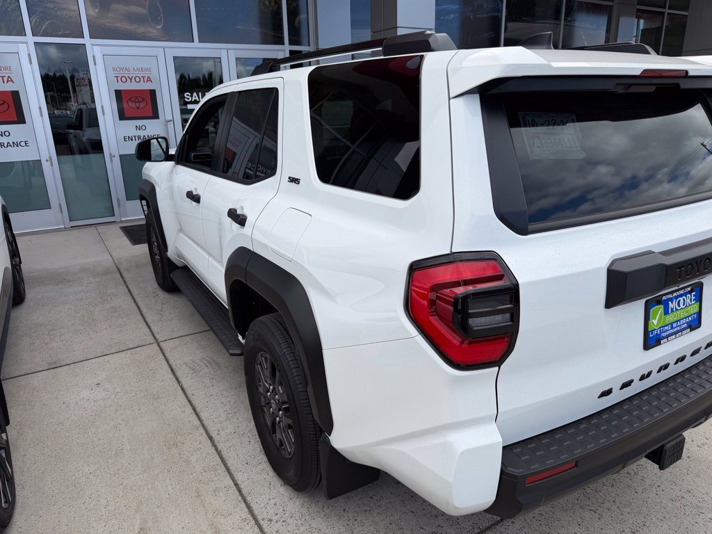 Used 2026 Toyota 4Runner SR5 RWD image 4