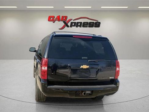 Used 2012 Chevrolet Suburban LT w/ Luxury Package image 13
