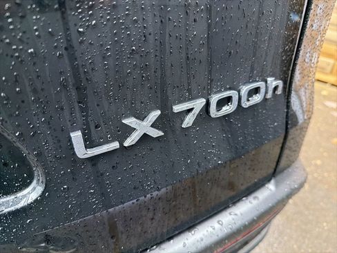 New 2026 Lexus LX 700h Luxury image 22