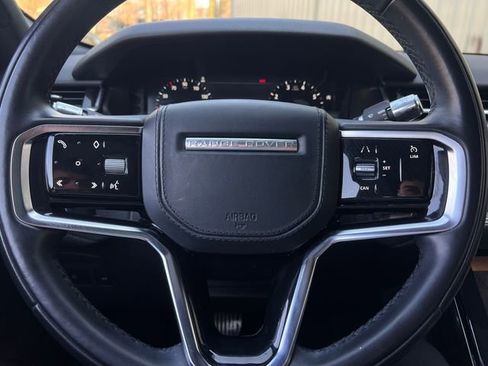 Used 2021 Land Rover Range Rover Velar R-Dynamic S image 21