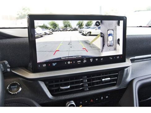 Used 2025 Ford Explorer Platinum w/ Ultimate Package AWD/4WD image 24