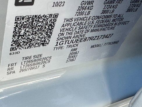 Used 2024 GMC Sierra 1500 AT4 w/ Technology Package image 30