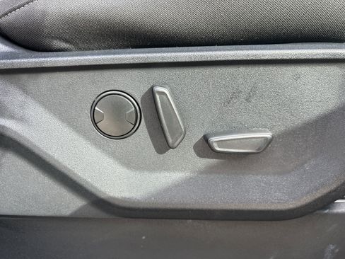 Used 2023 Ford F150 XLT w/ Equipment Group 302A High image 29