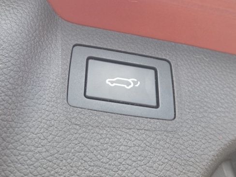 Used 2017 Hyundai Santa Fe Sport AWD/4WD image 12
