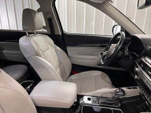 Used 2020 Kia Telluride SX w/ SX Prestige Package image 20