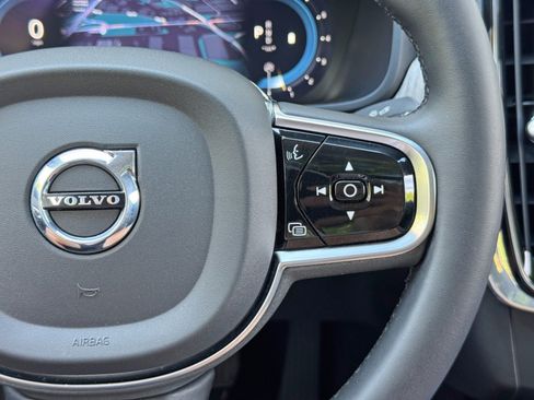 Used 2023 Volvo S90 B6 Plus w/ Protection Package Premier image 24
