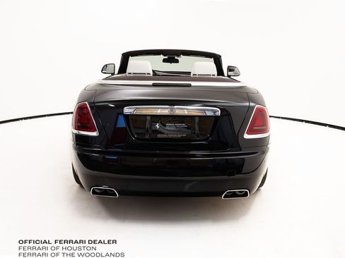 Used 2018 Rolls-Royce Dawn RWD image 10
