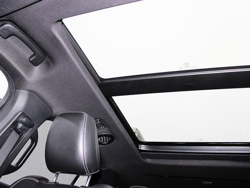 Used 2020 Ford Explorer ST w/ ST Street Pack image 23