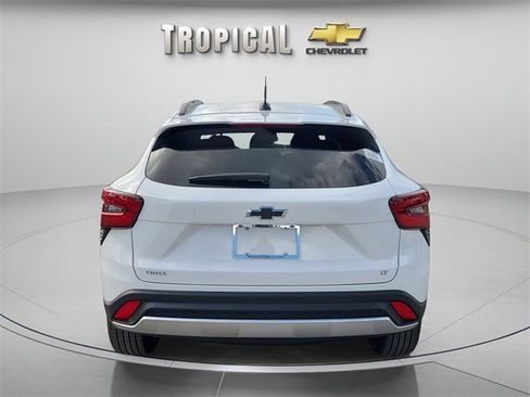 New 2026 Chevrolet Trax LT image 4