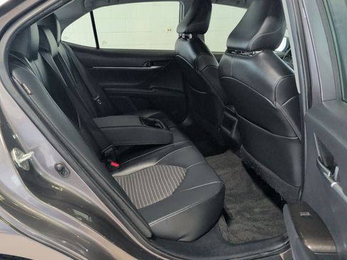Used 2021 Toyota Camry SE FWD image 15