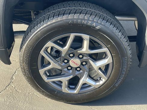 New 2026 GMC Sierra 1500 SLE w/ Preferred Package image 30