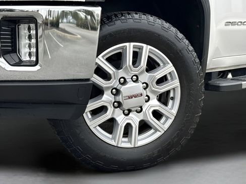 Used 2023 GMC Sierra 2500 SLT w/ SLT Premium Package image 6