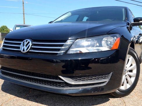Used 2013 Volkswagen Passat 2.5 S image 2
