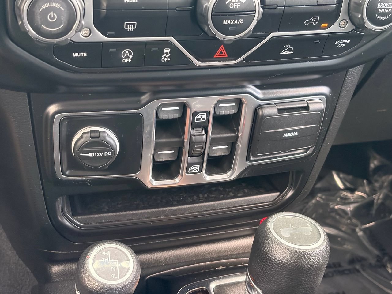Used 2022 Jeep Wrangler Unlimited Sport AWD/4WD image 27