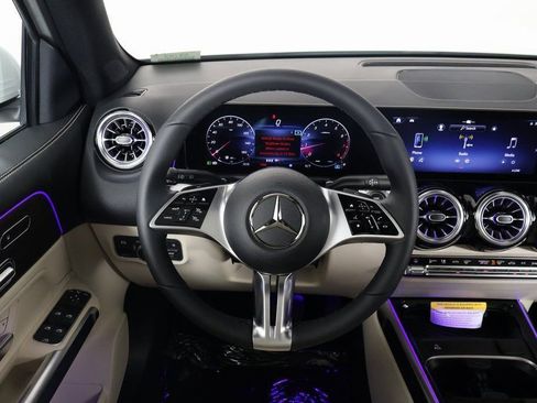 New 2026 Mercedes-Benz GLB 250 4MATIC image 3