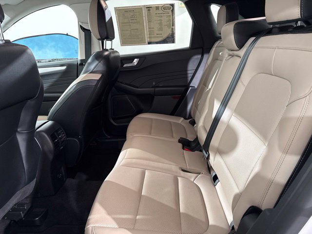 Used 2022 Ford Escape SEL AWD/4WD image 16