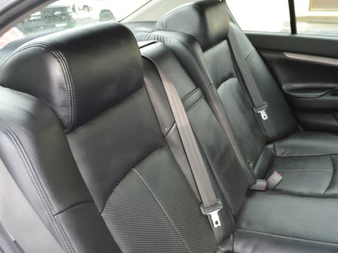Used 2011 INFINITI G37 x Sedan w/ Premium Pkg AWD/4WD image 21