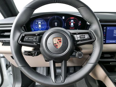 New 2026 Porsche Macan Electric image 8