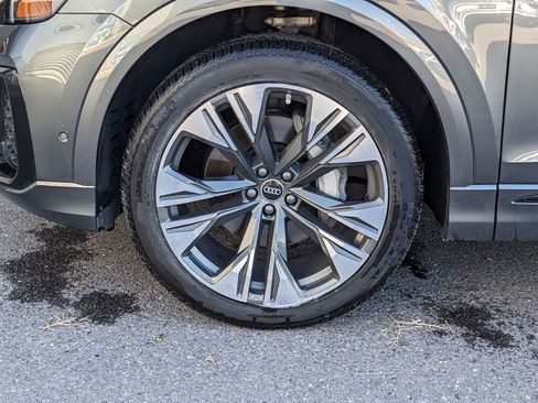 Certified 2025 Audi Q8 Premium Plus w/ Premium Plus Package image 11