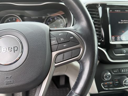 Used 2020 Jeep Cherokee Limited AWD/4WD image 28