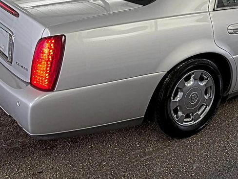 Used 2002 Cadillac De Ville w/ Comfort/Convenience Pkg FWD image 21