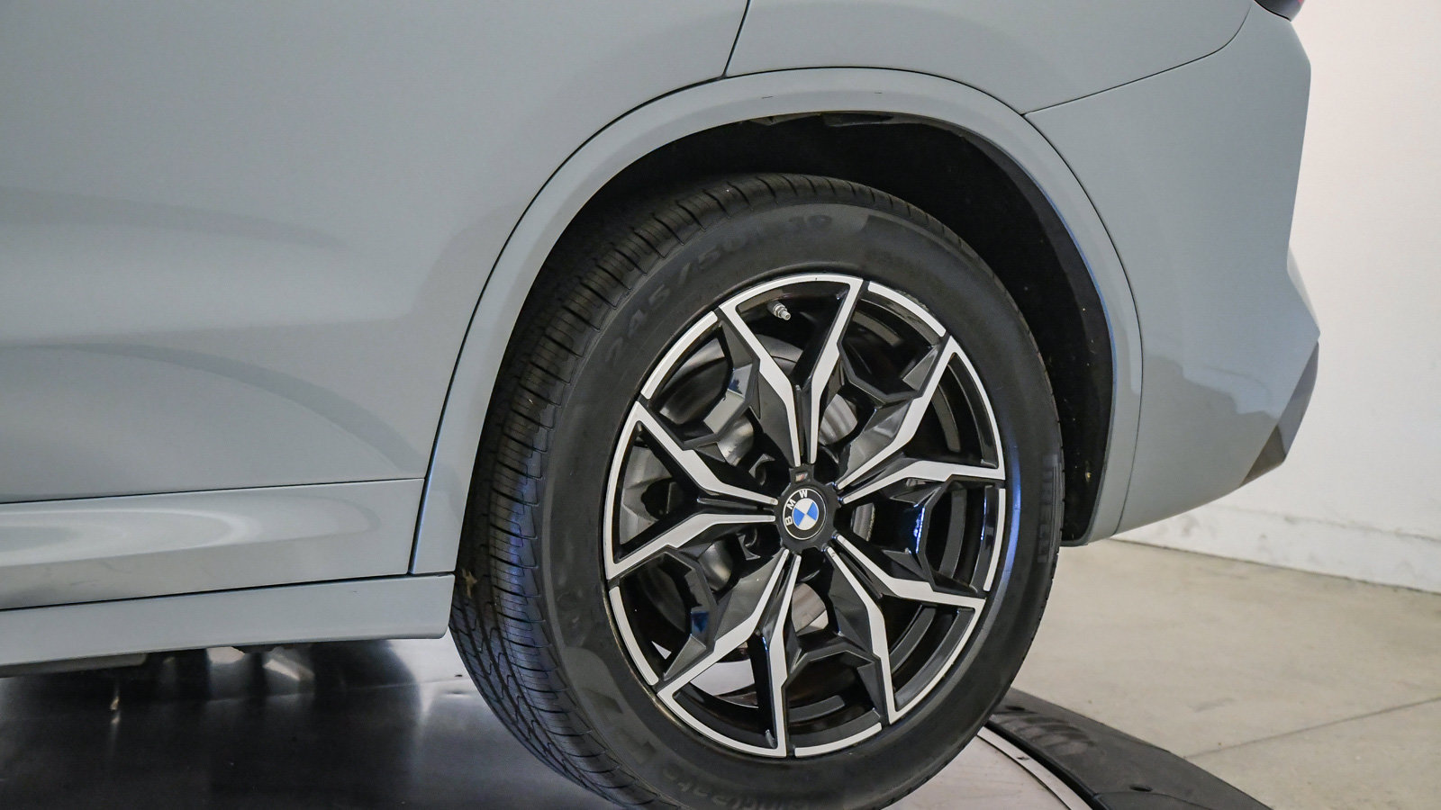 Used 2023 BMW X3 sDrive30i w/ M Sport Package RWD image 11