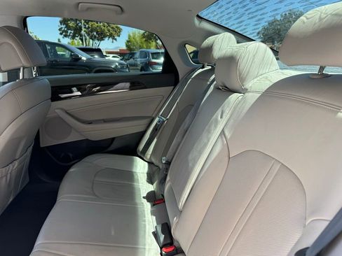 Used 2017 Hyundai Sonata Limited FWD image 16