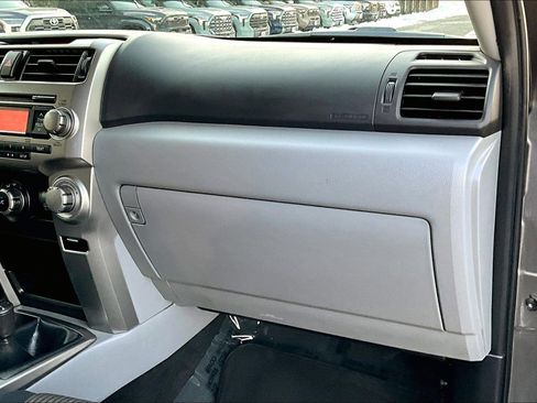 Used 2012 Toyota 4Runner SR5 w/ Convenience Pkg image 15