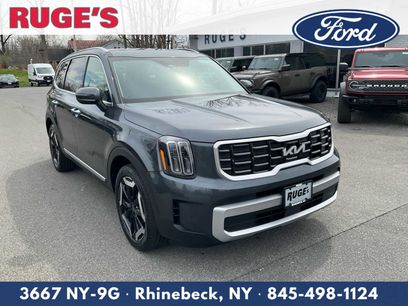 Used 2023 Kia Telluride S w/ S Sunroof Package