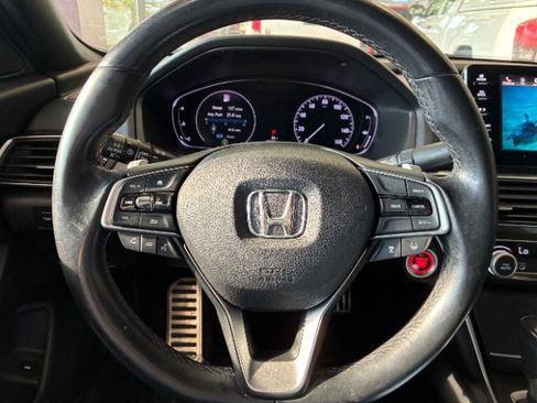 Used 2018 Honda Accord Sport image 21