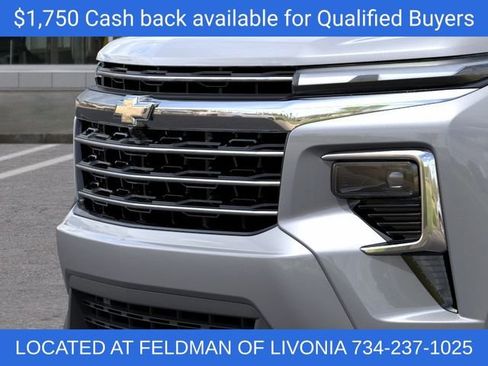 New 2026 Chevrolet Traverse LT w/ Sun and Wheel Package AWD/4WD image 13