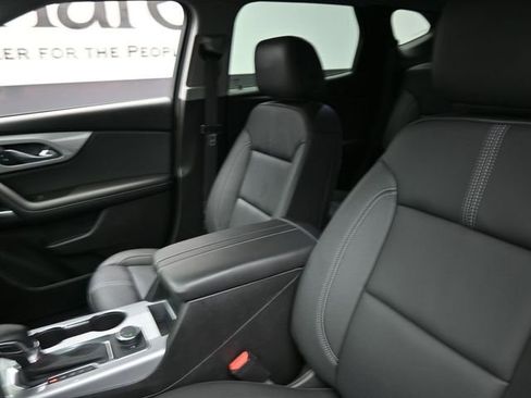 Used 2024 Chevrolet Blazer LT w/ LPO, Black Grille Bar Package image 16