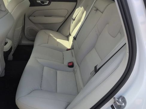 Used 2024 Volvo XC60 B5 Plus w/ Protection Package Premier AWD/4WD image 17