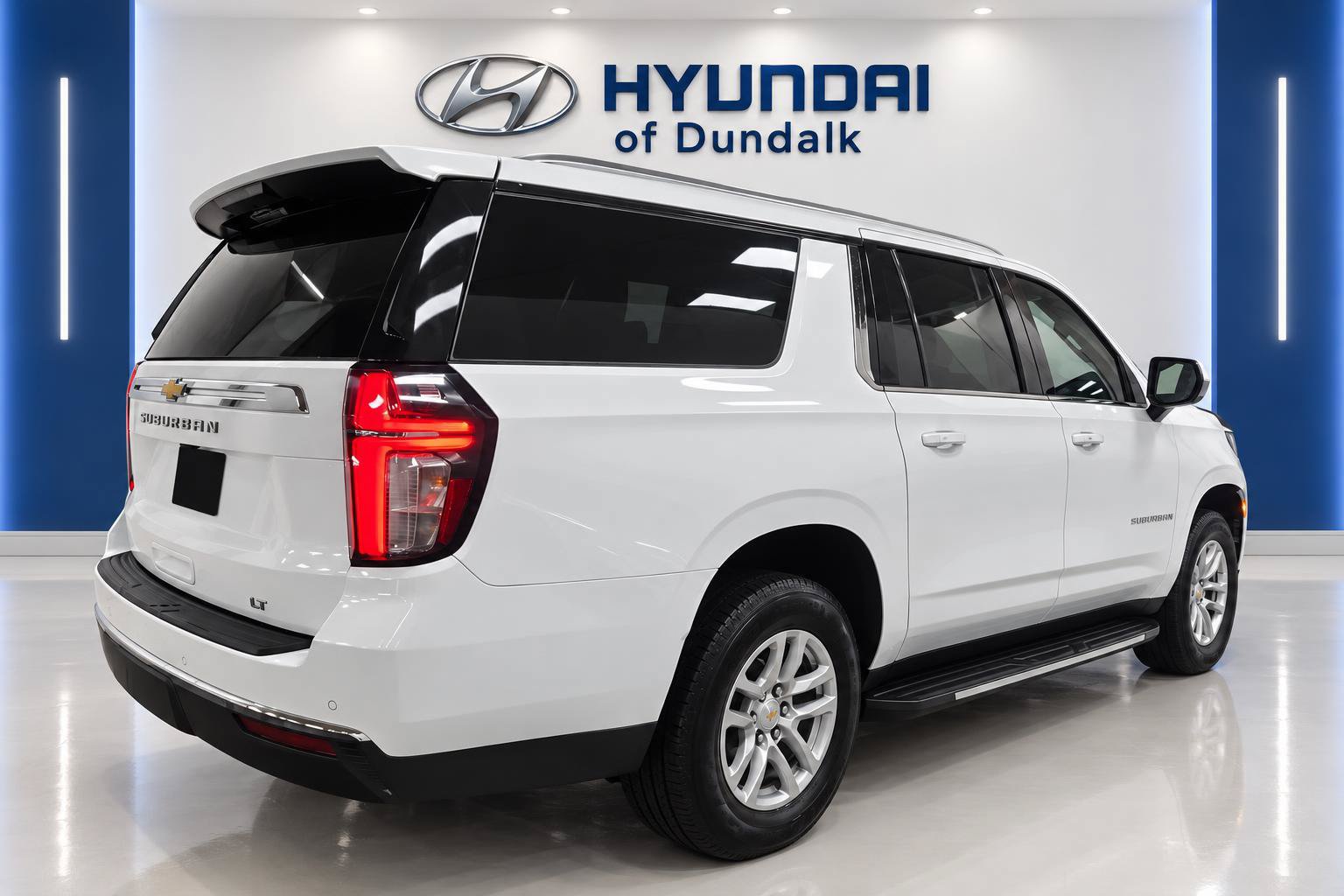 Used 2024 Chevrolet Suburban LT AWD/4WD image 4