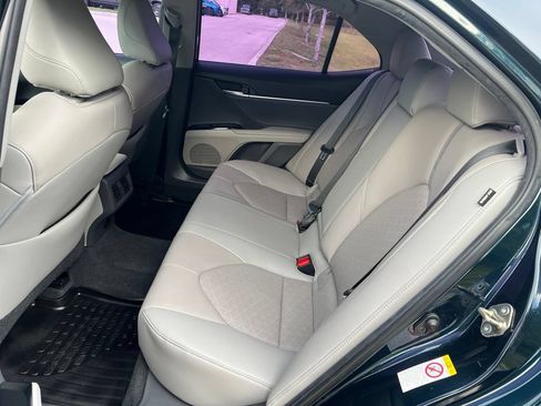Used 2018 Toyota Camry XSE FWD image 20