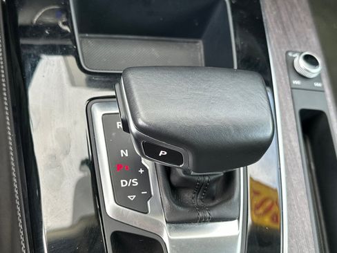 Used 2021 Audi Q5 2.0T Premium Plus AWD/4WD image 25
