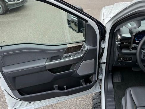 New 2026 Ford F250 Lariat w/ Black Appearance Package image 13